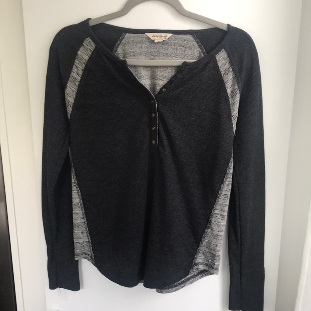 Lucky Brand henley. Size small . Dark Gray. Small.